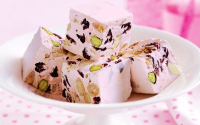 Recept: Vegansk tranbär och pistage nougat till julen